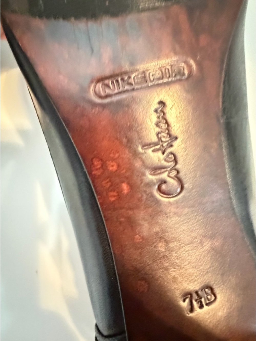 Cole Haan Black Leather Pointed Toe Pumps with Subtle Stitch Detail - Picture 3 of 6